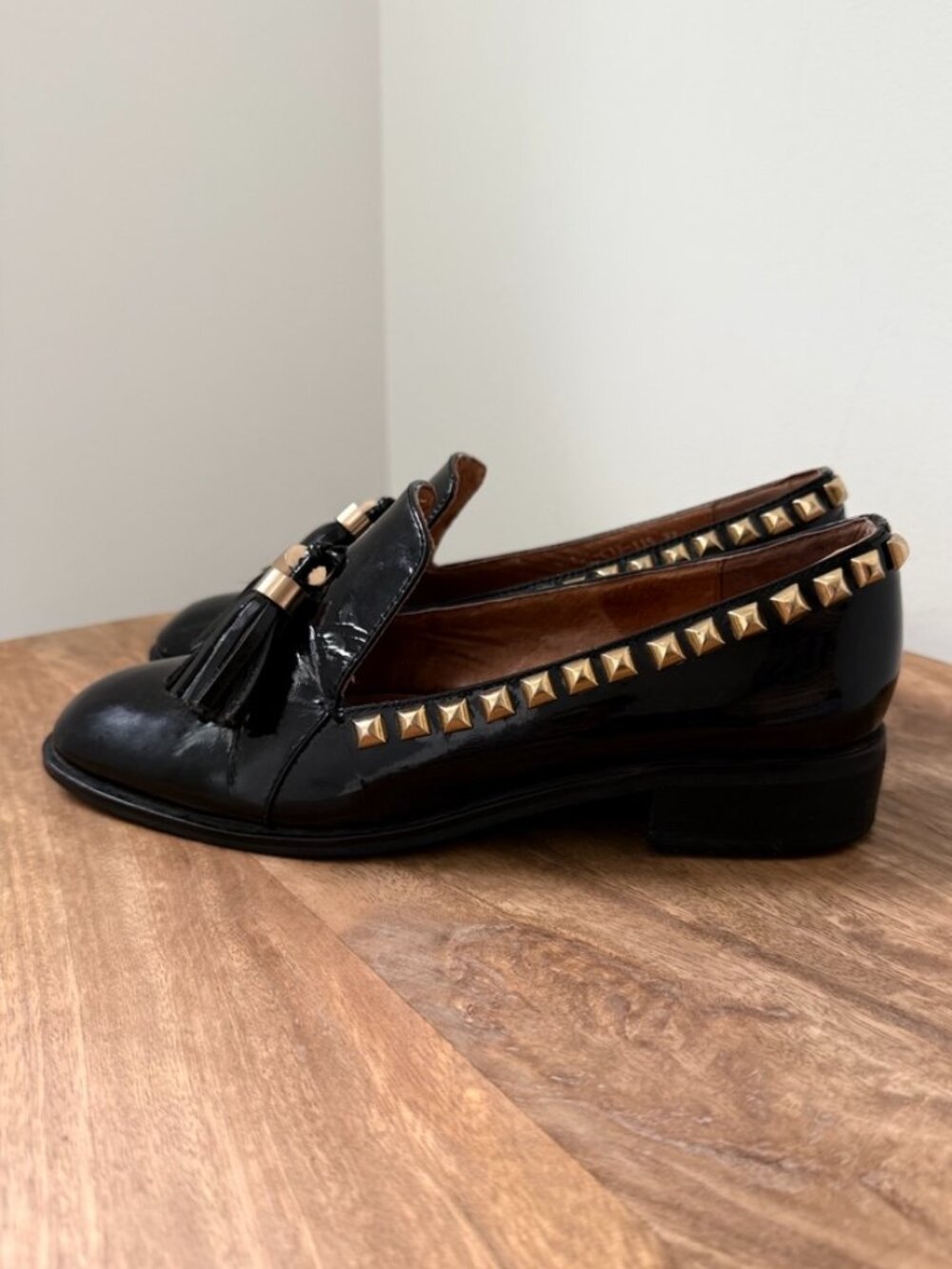 Rosebud by JEFFERY CAMPBELL Black Patent Studded Tassel Loafers Punk Flat 37 - Picture 7 of 11